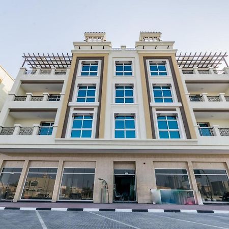 Cozy Rooms And Small Partitions For Men Guests In Dubaj Kültér fotó