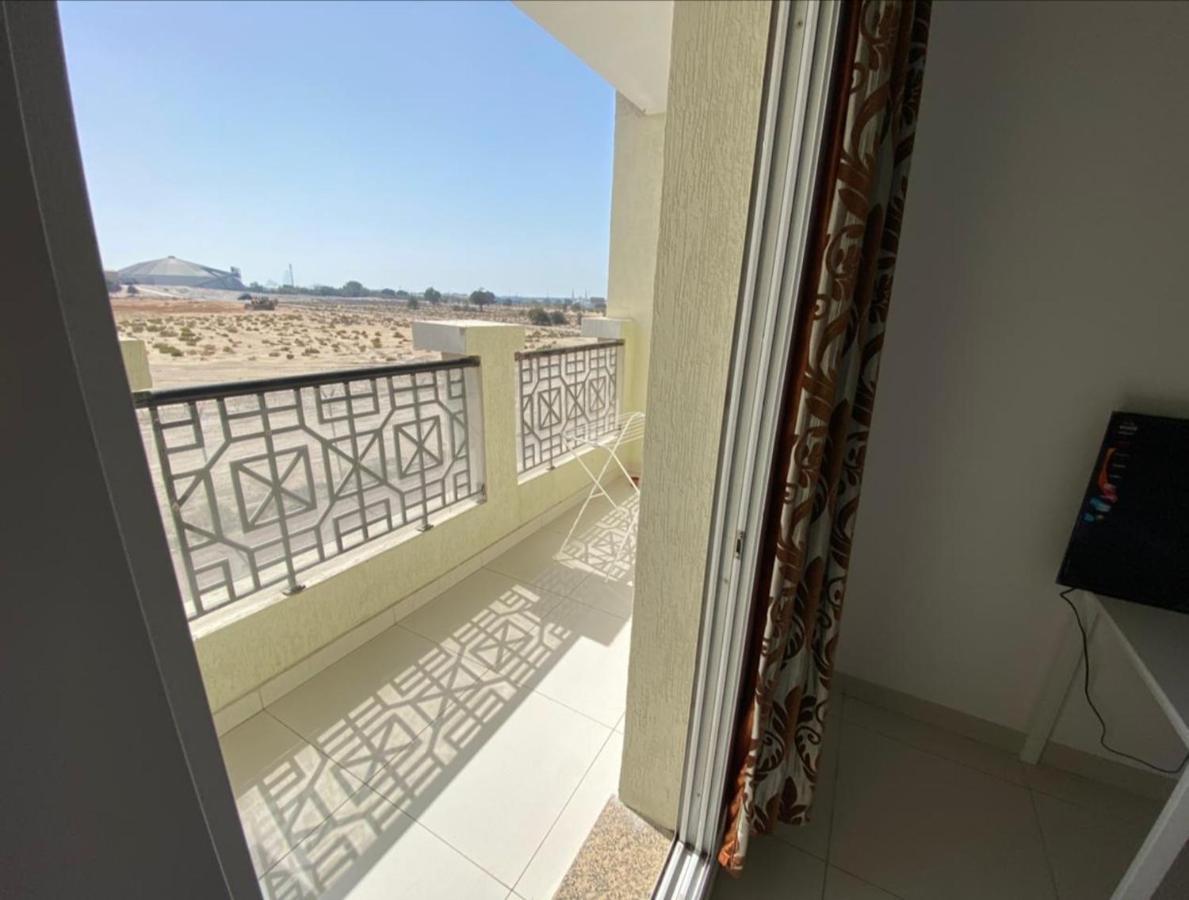 Cozy Rooms And Small Partitions For Men Guests In Dubaj Kültér fotó